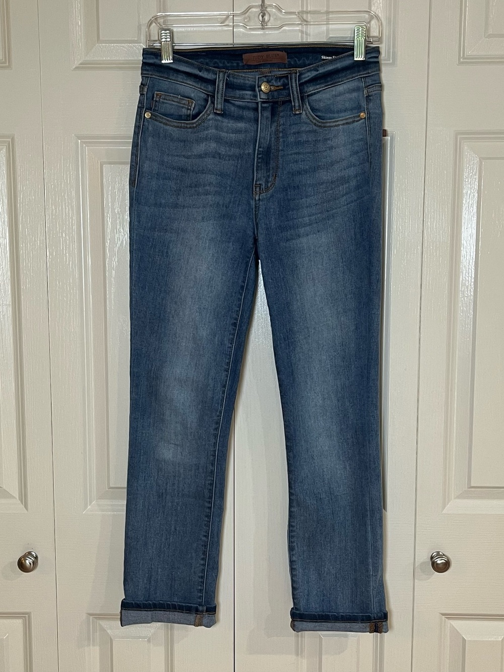 Judy Blue Women's Skinny Fit Capri Jeans in Medium Blue Wash Size 5